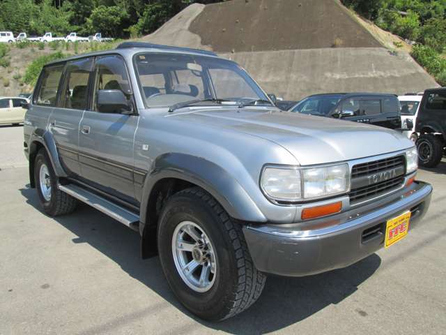 Toyota Land Cruiser 80 2