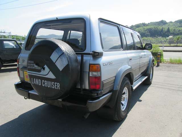 Toyota Land Cruiser 80 9
