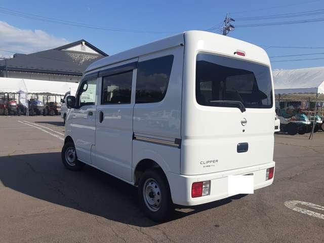 Nissan NV100 Clipper 6