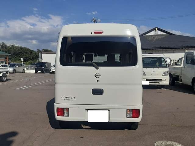 Nissan NV100 Clipper 7