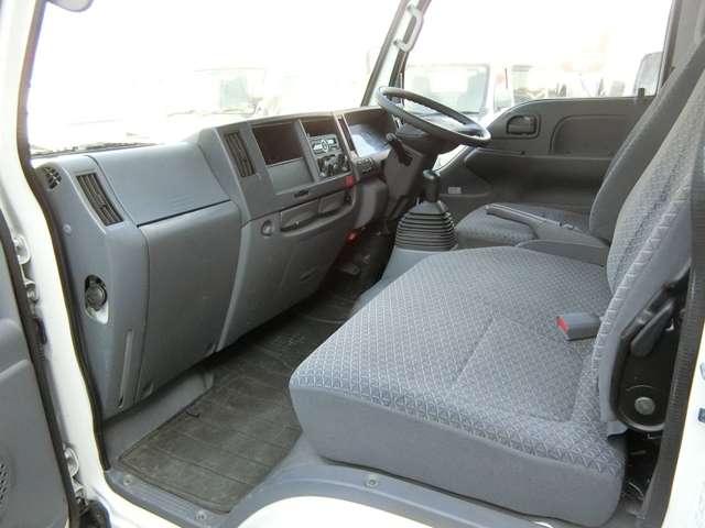Isuzu Elf 11