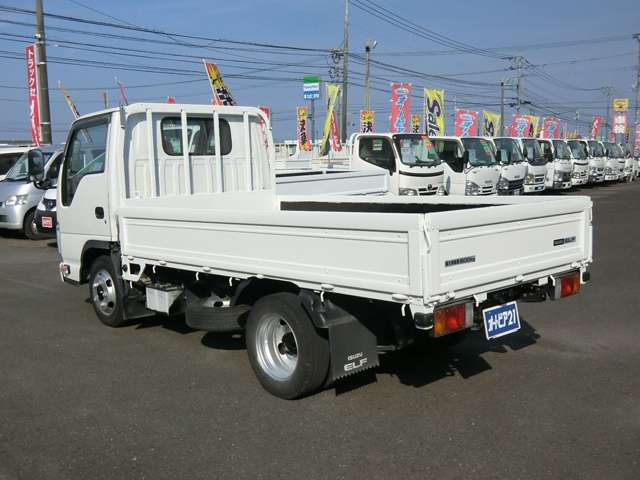 Isuzu Elf 4
