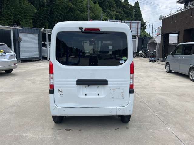 Honda N-VAN 8