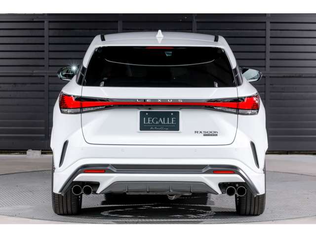 Lexus RX 9