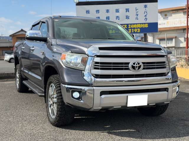 Toyota Tundra 2