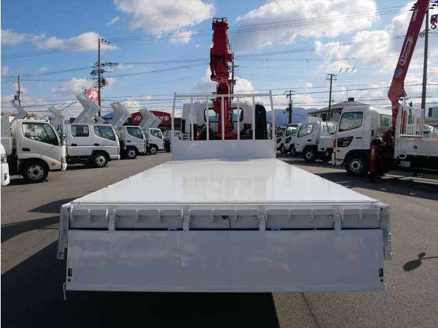 Isuzu Elf 12