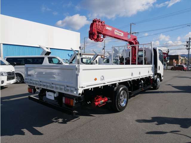 Isuzu Elf 6