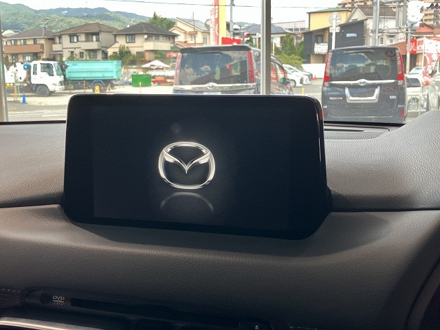 Mazda CX-8 4