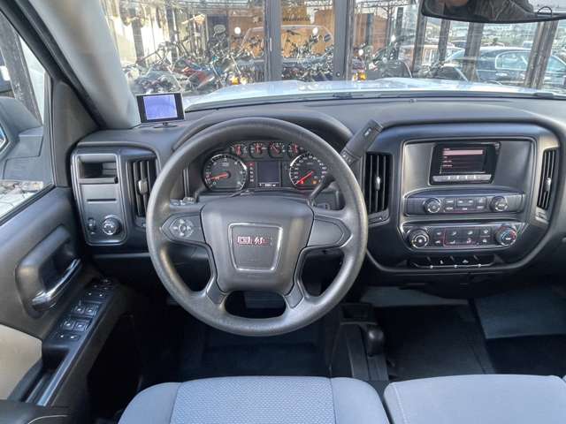 GMC Sierra 12