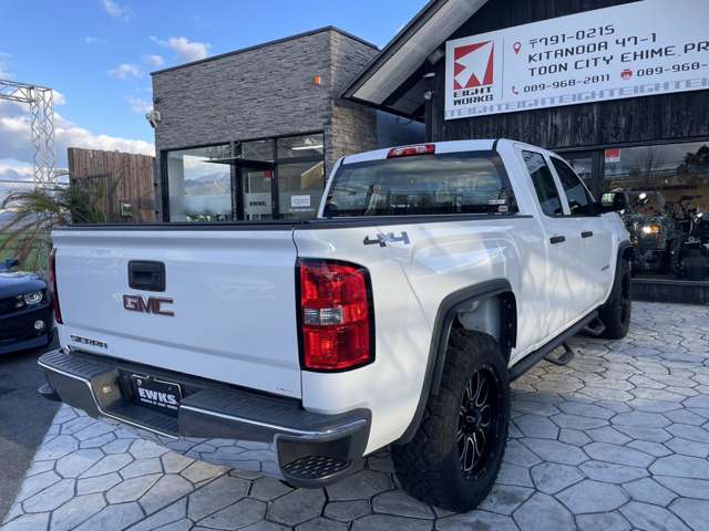 GMC Sierra 5