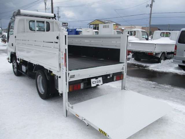 Isuzu Elf 12