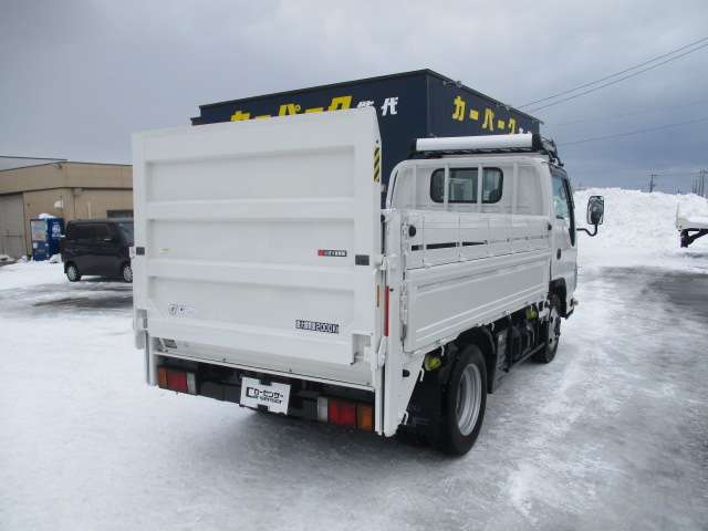 Isuzu Elf 7