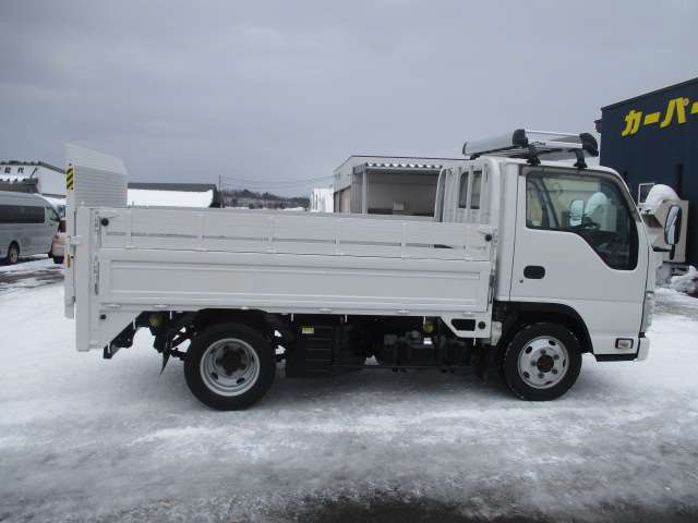 Isuzu Elf 8