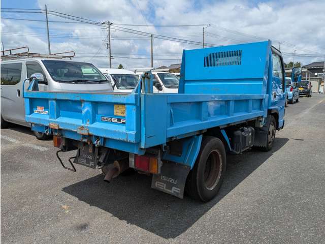 Isuzu Elf 9
