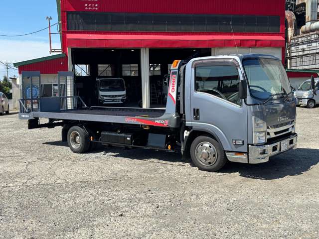 Isuzu Elf 3