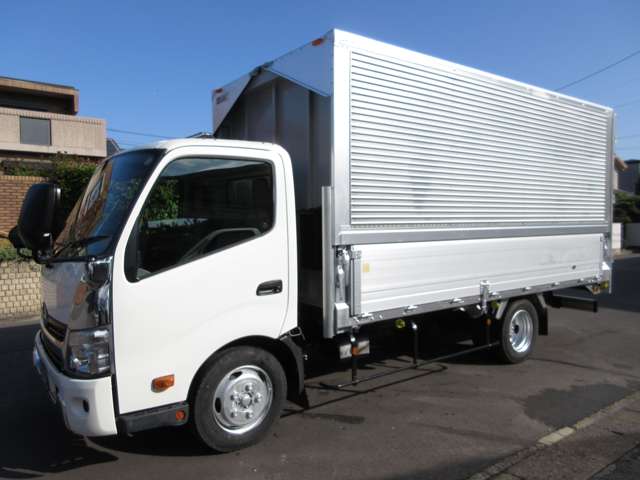 Hino Dutro 5