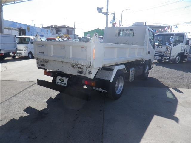 Hino Dutro 5