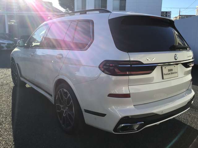 BMW X7 11
