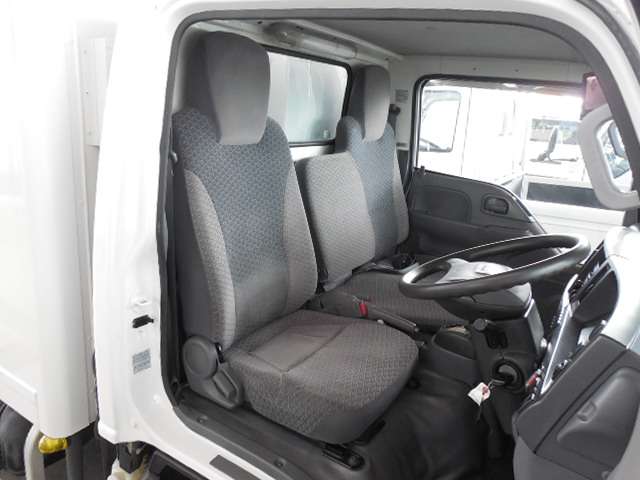 Isuzu Elf 10