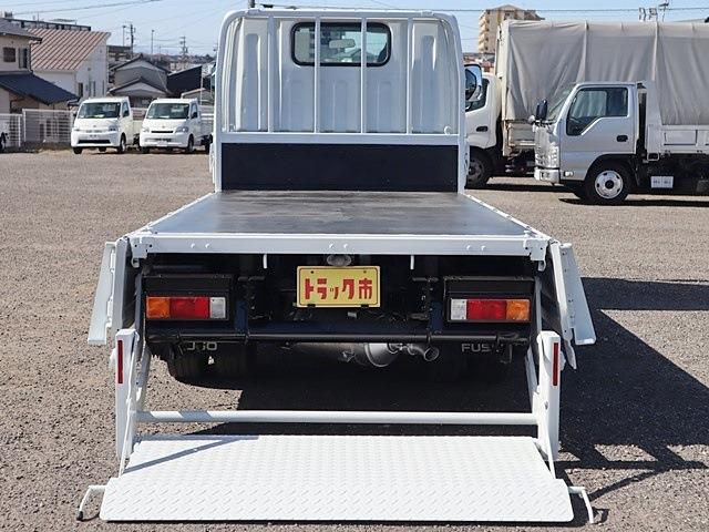 Mitsubishi Fuso Canter 11