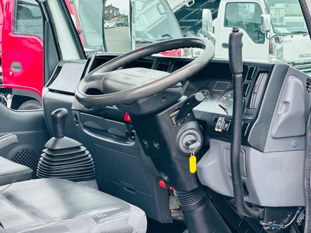 Isuzu Elf 11
