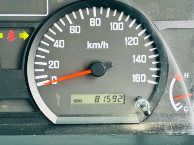 Isuzu Elf 12