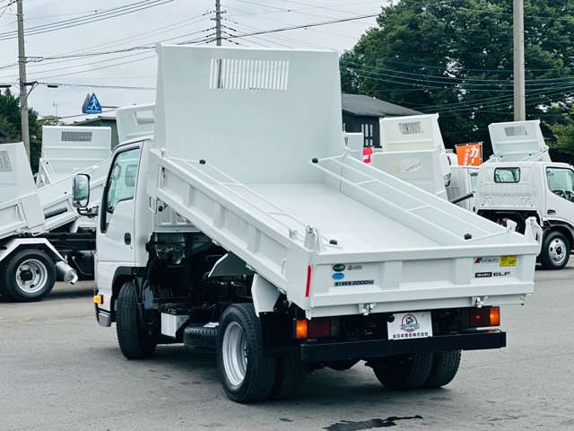 Isuzu Elf 9