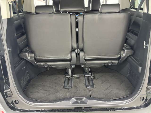 Toyota Vellfire 12