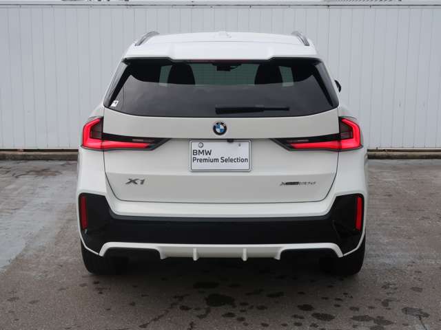 BMW X1 8