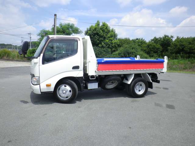 Hino Dutro 6