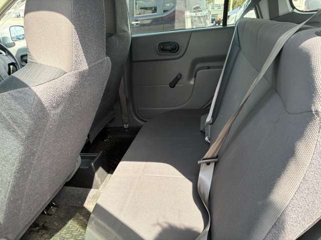 Nissan NV150 AD 11