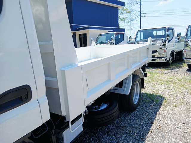 Mitsubishi Fuso Canter 10