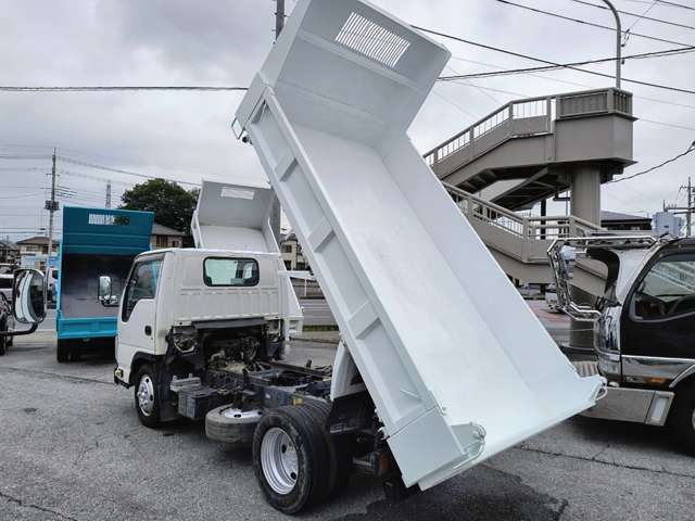 Isuzu Elf 5