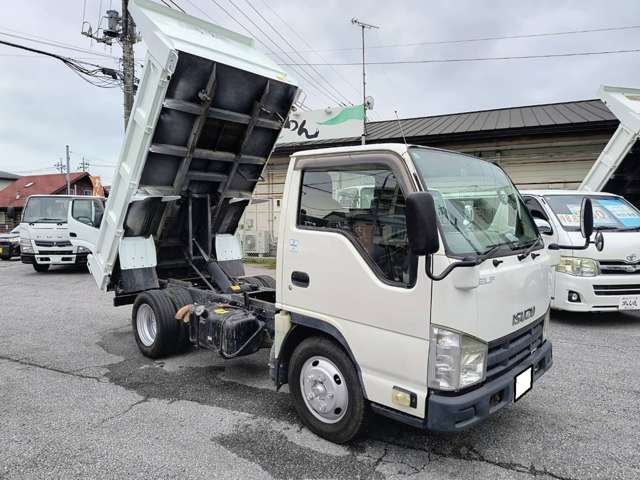 Isuzu Elf 7