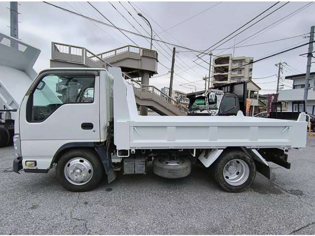Isuzu Elf 9