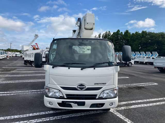 Hino Dutro 2