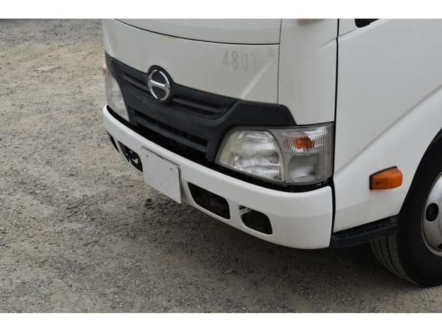 Hino Dutro 5