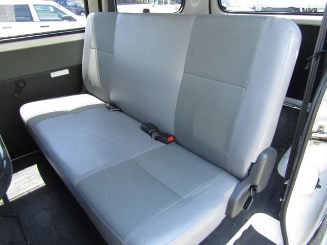Toyota Light Ace Van 8