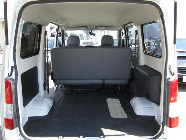 Toyota Light Ace Van 9