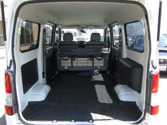 Toyota Light Ace Van 10