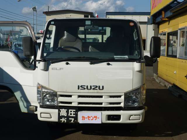 Isuzu Elf 2