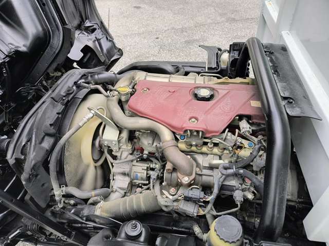 Hino Dutro 12
