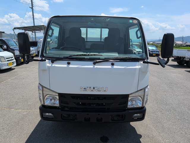 Isuzu Elf 11