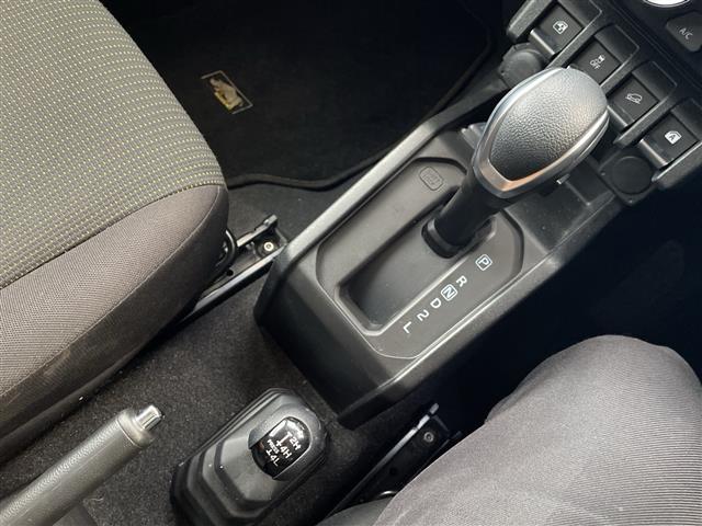 Suzuki Jimny 12
