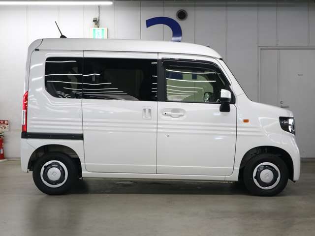 Honda N-VAN 12