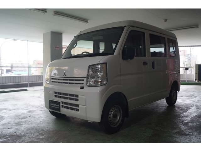 Mitsubishi Minicab Van 4