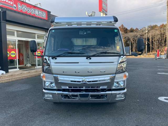 Mitsubishi Fuso Canter 2
