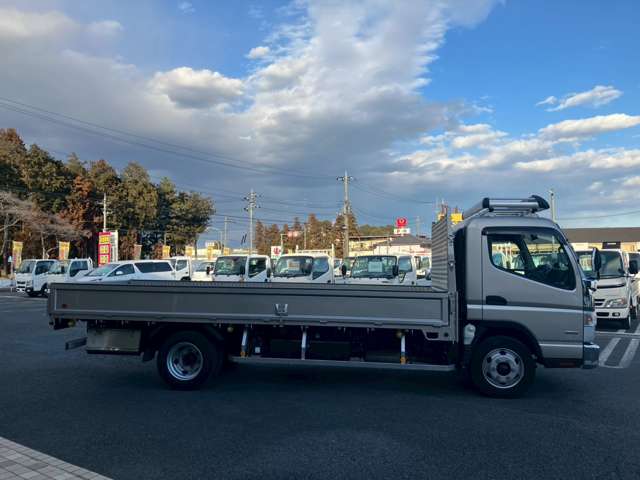 Mitsubishi Fuso Canter 4