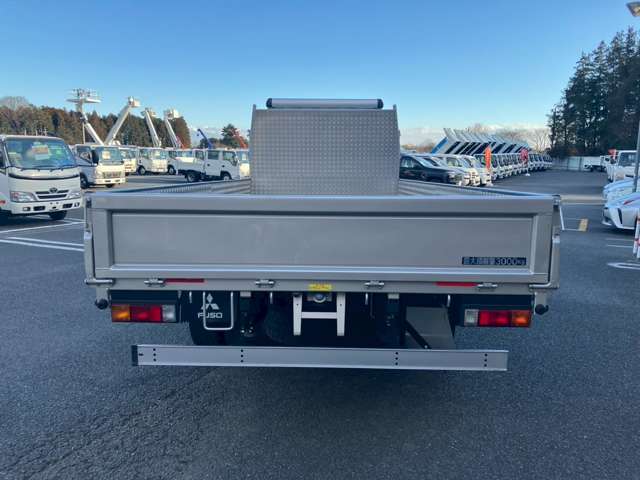 Mitsubishi Fuso Canter 6