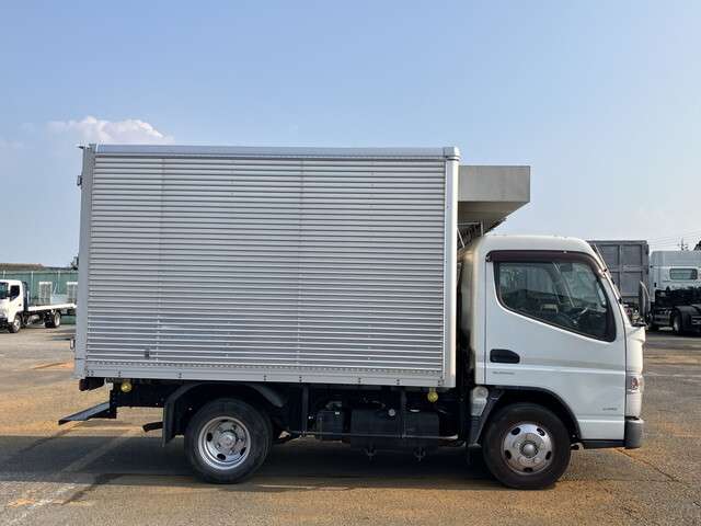 Mitsubishi Fuso Canter 12